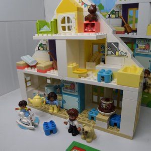 Lego Duplo Town Modular Playhouse